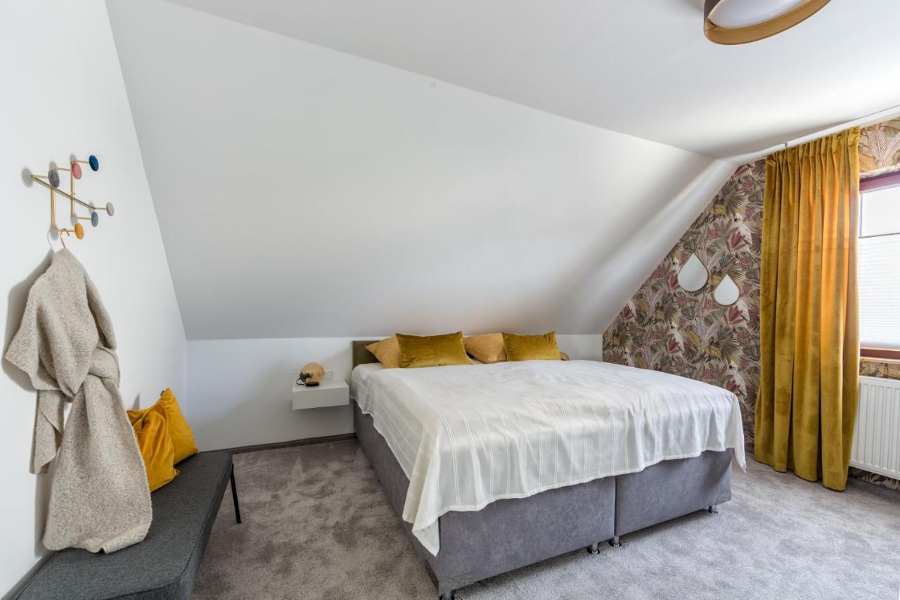 Ferienwohnung Albblick Holzmaden Екстер'єр фото