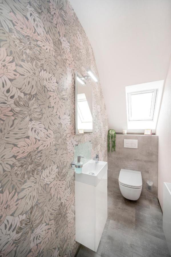 Ferienwohnung Albblick Holzmaden Екстер'єр фото
